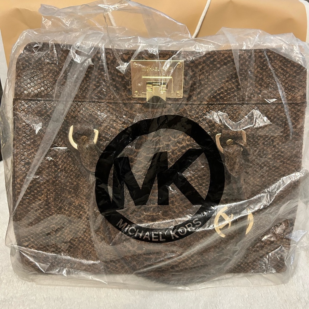 Michael Kors Satchel bag